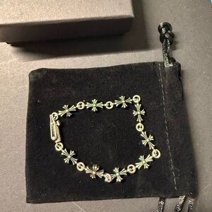Elegant Silver Floral Bracelet Chrome Hearts
